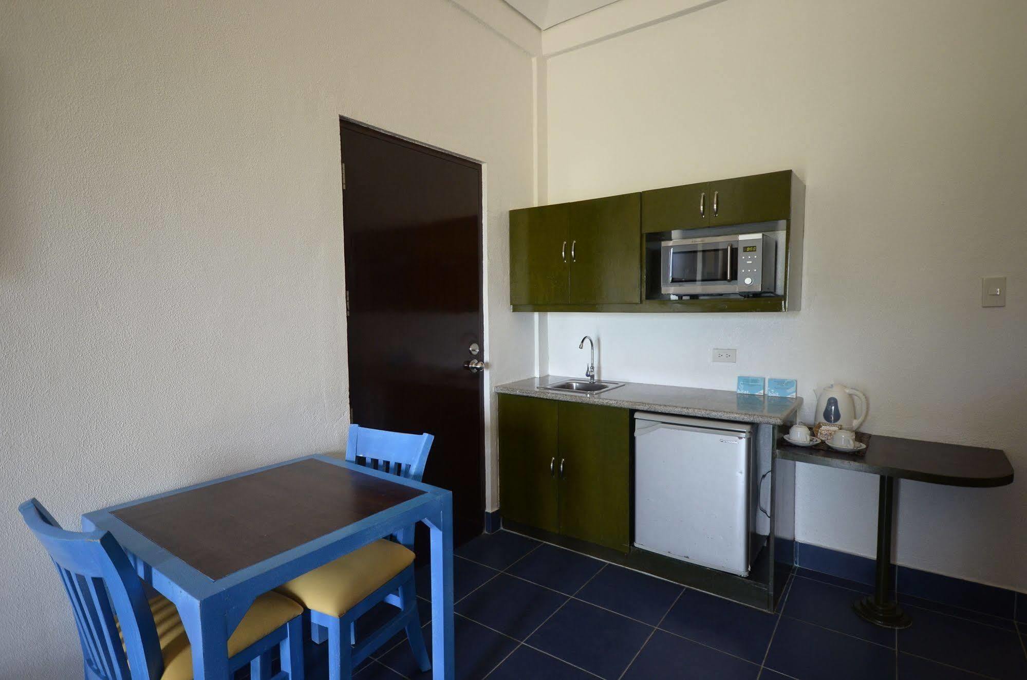 Microtel By Wyndham 3*