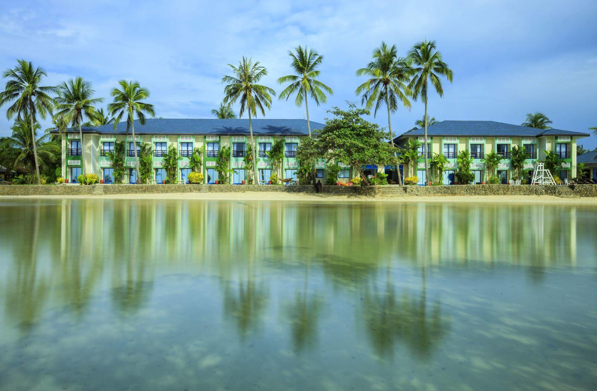 Microtel By Wyndham Resort 3*